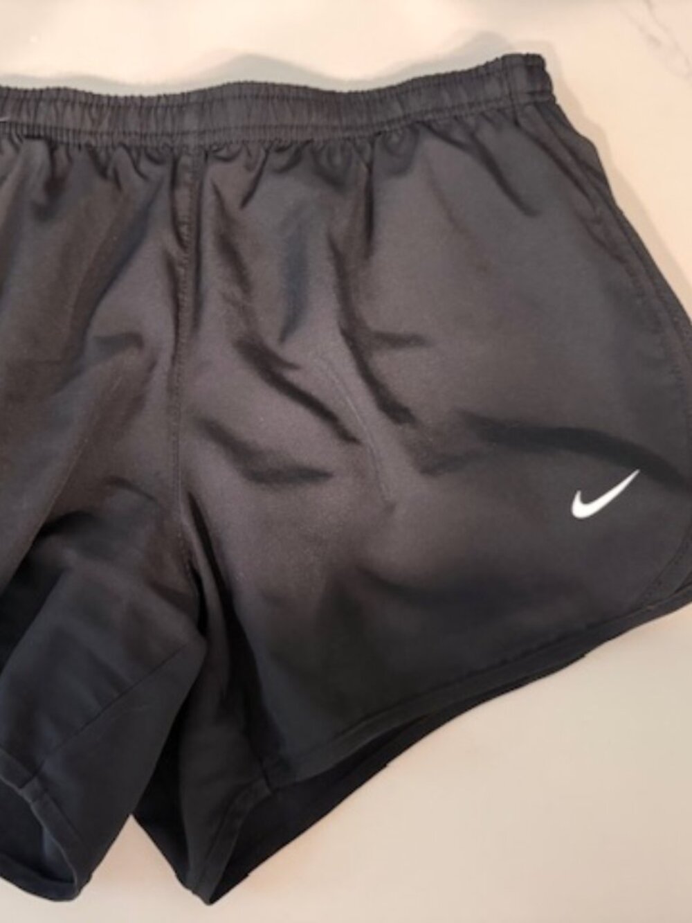 Nike Girls Tempo shorts size large
